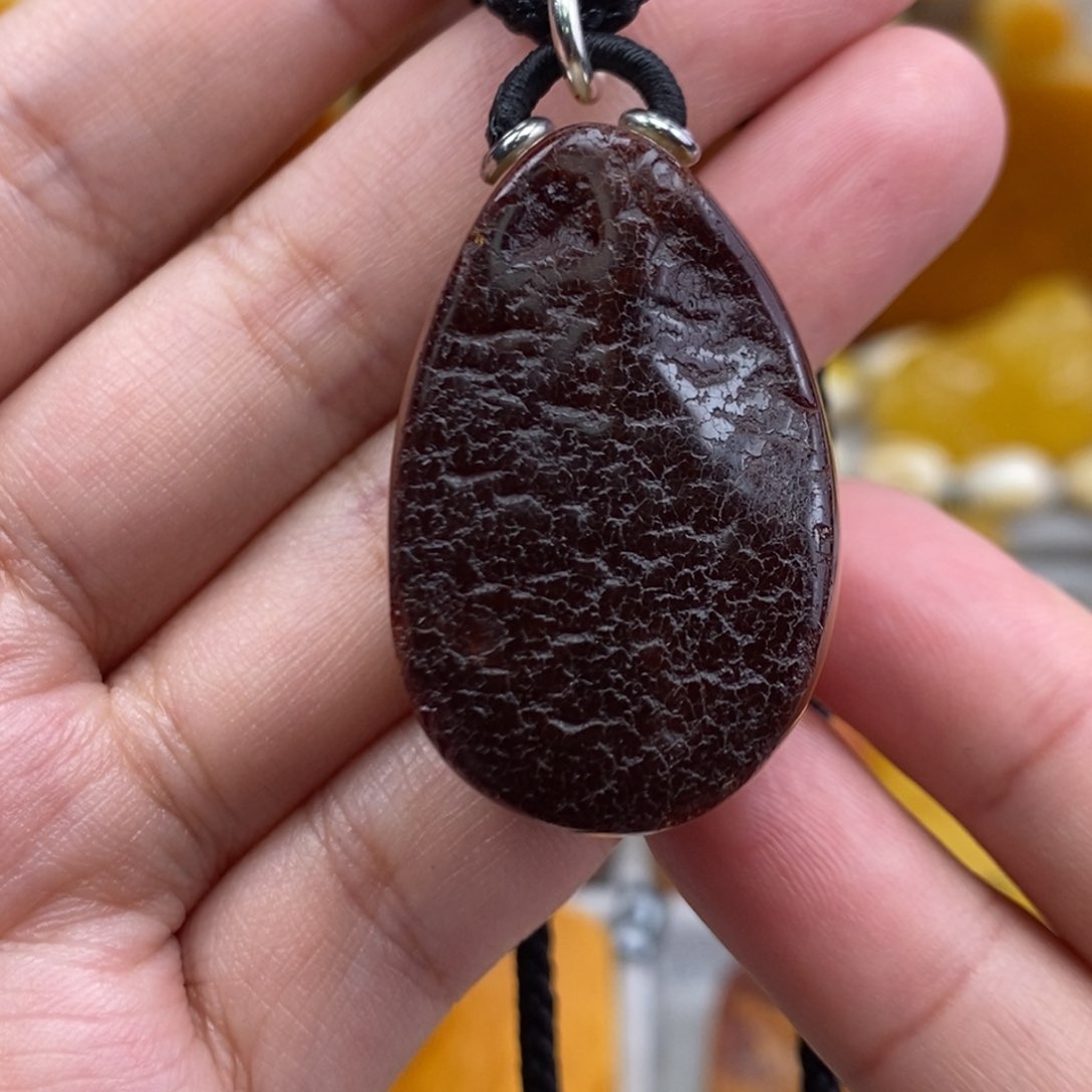 琥珀吊坠(赠链)未镶嵌