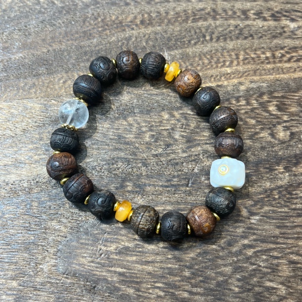 1136-降真香配蜜蜡手串10mm