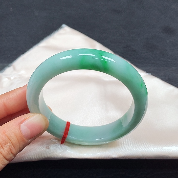 未镶嵌手镯翡翠54圈