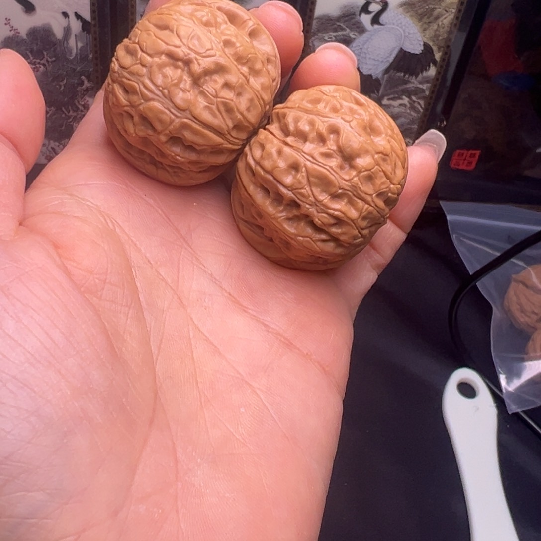 文玩核桃吊坠42尺元宝