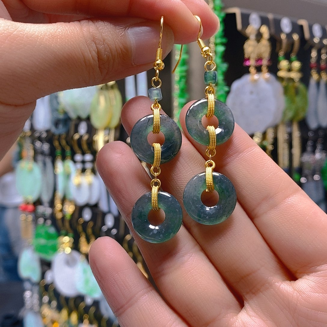 未镶嵌翡翠耳饰翡翠