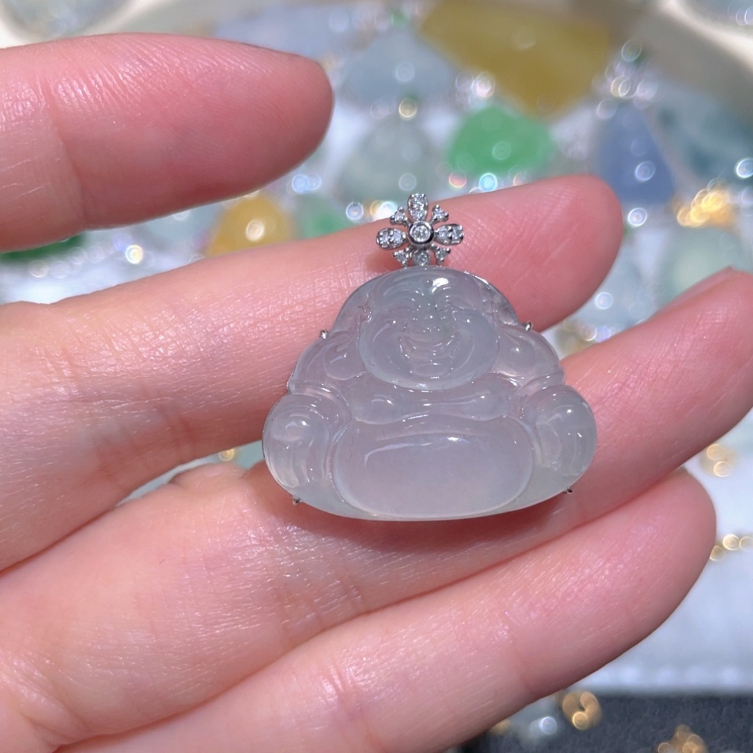 翡翠颈饰18K金镶嵌翡翠