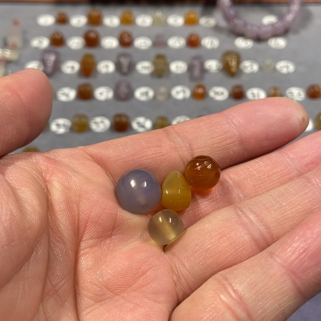 优***置玛瑙/玉髓合金颈饰套