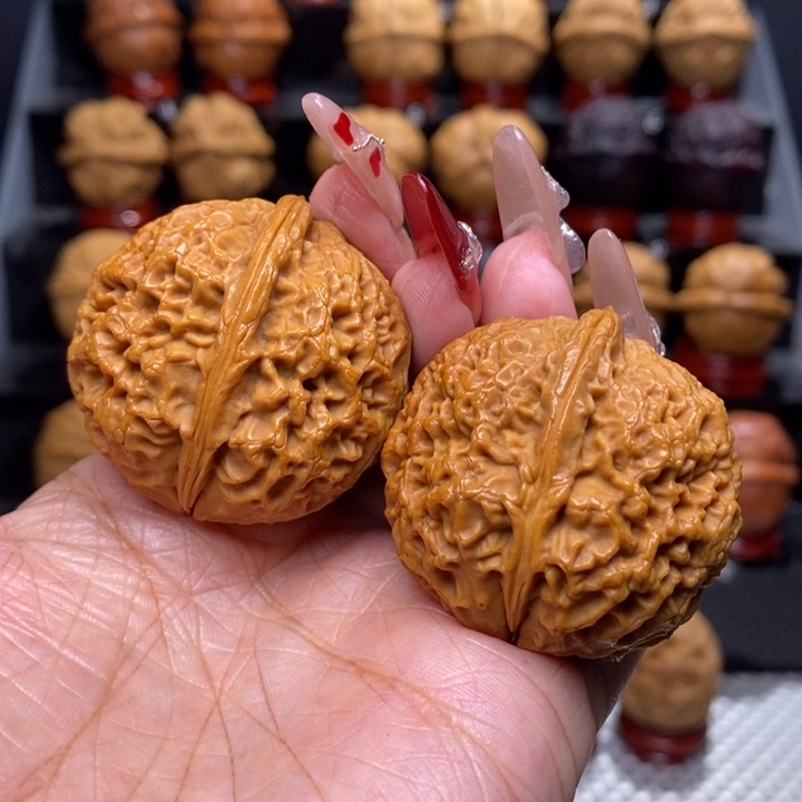 文玩核桃把件傲雪36号