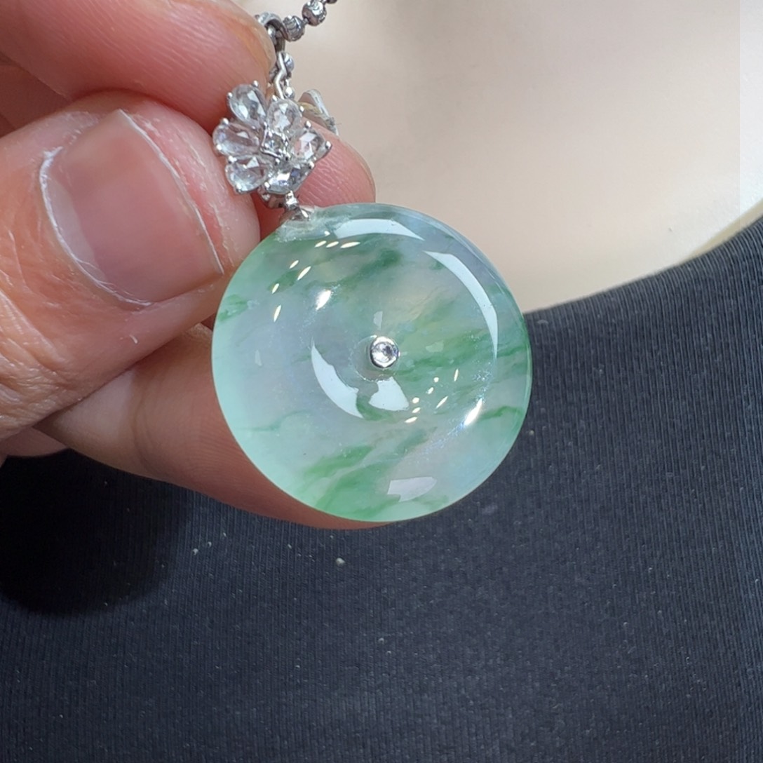 翡翠吊坠(不含链)18K金镶嵌