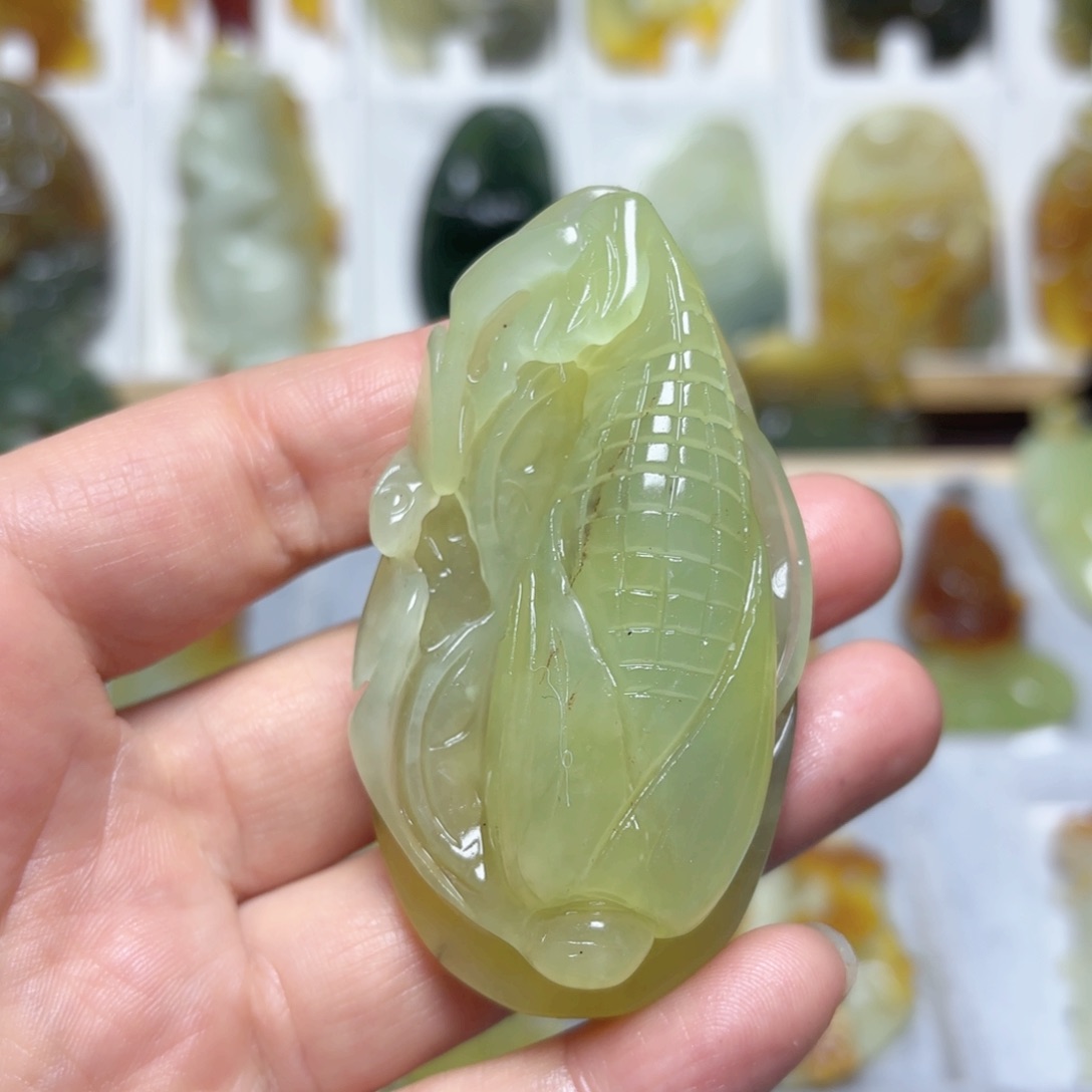 蛇纹石玉吊坠(不含链)未镶嵌