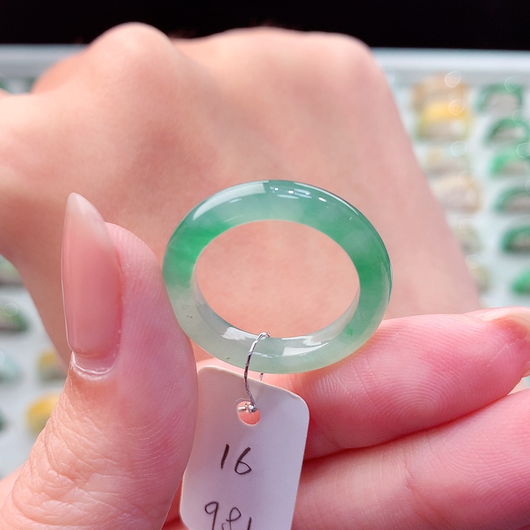 翡翠戒指未镶嵌16号