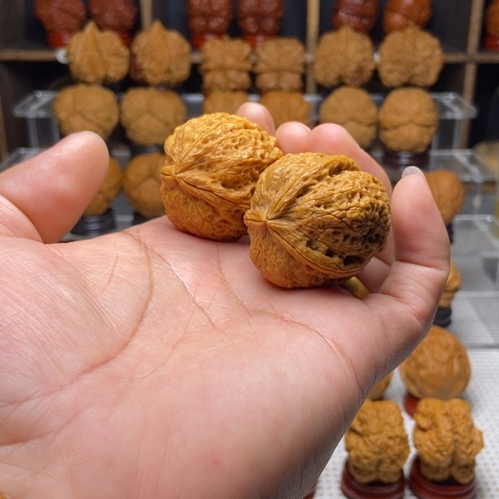 居***炮桃核吊坠1高山流水