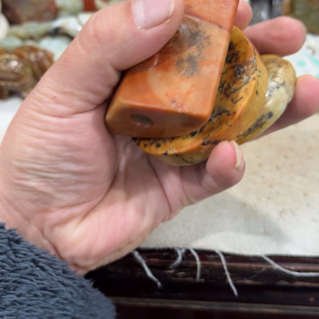 ****部和田玉（糖玉）未镶嵌挂件