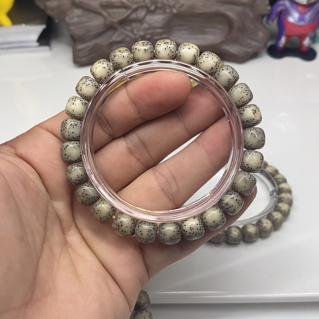 手串星月菩提9x8侧白