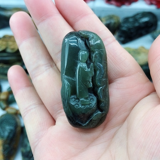 岫岩河磨玉（透闪石质玉）挂件未镶嵌