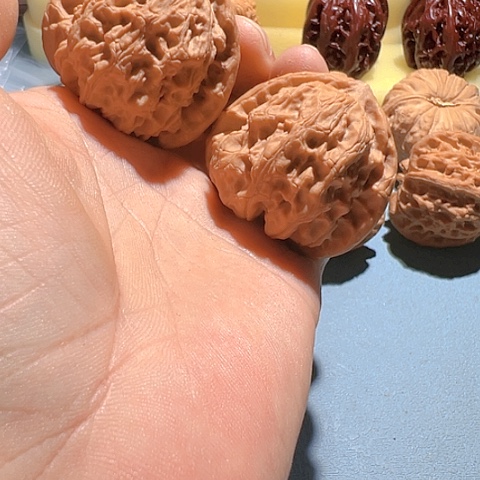 文玩核桃把件梨木台42