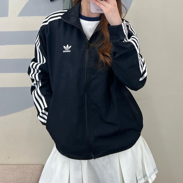【明星同款】阿迪达斯三叶草男女款运动夹克休闲立领防风外套KB2466