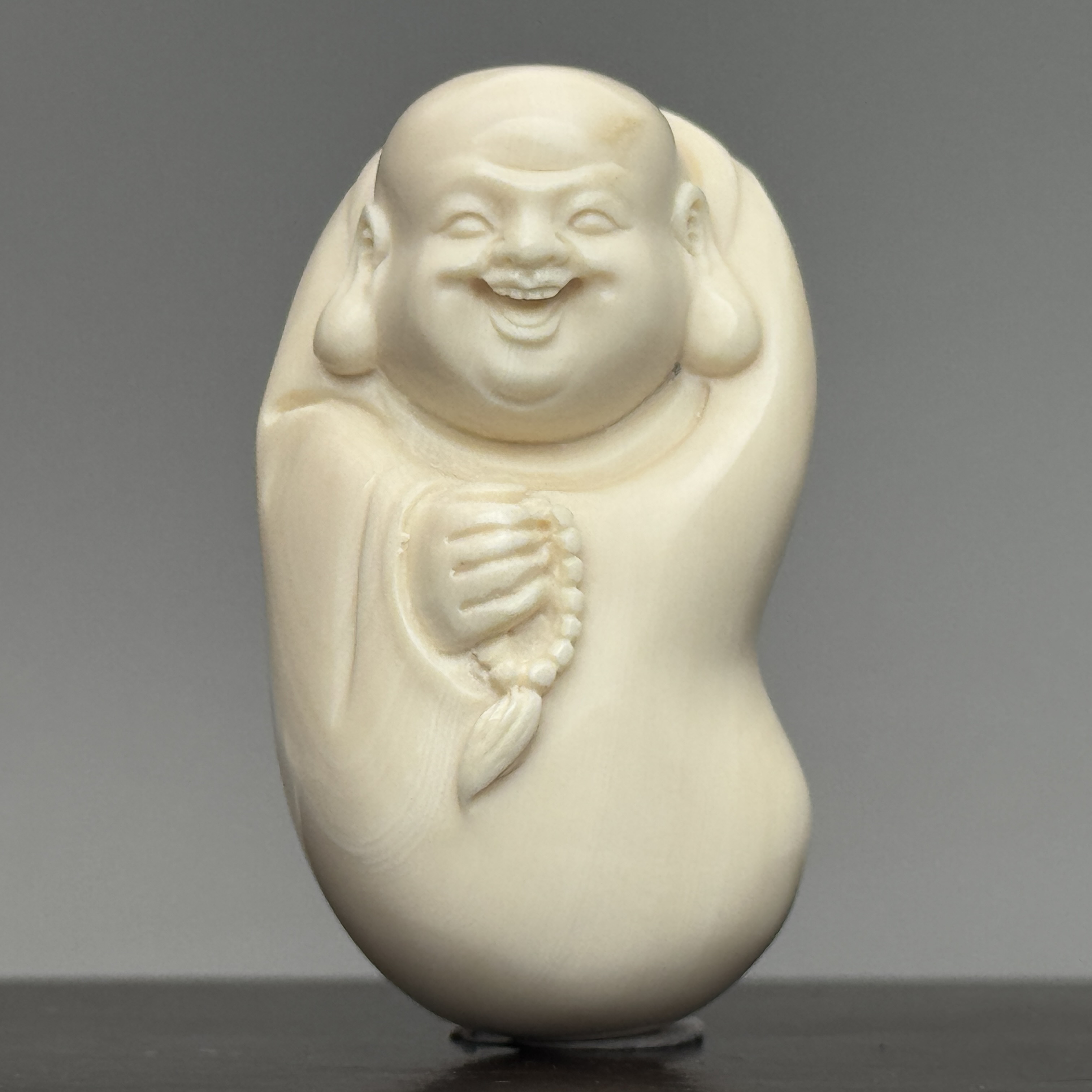 DEZHI/德志45*26*21mm23g弥勒吊坠天然猛犸牙A459