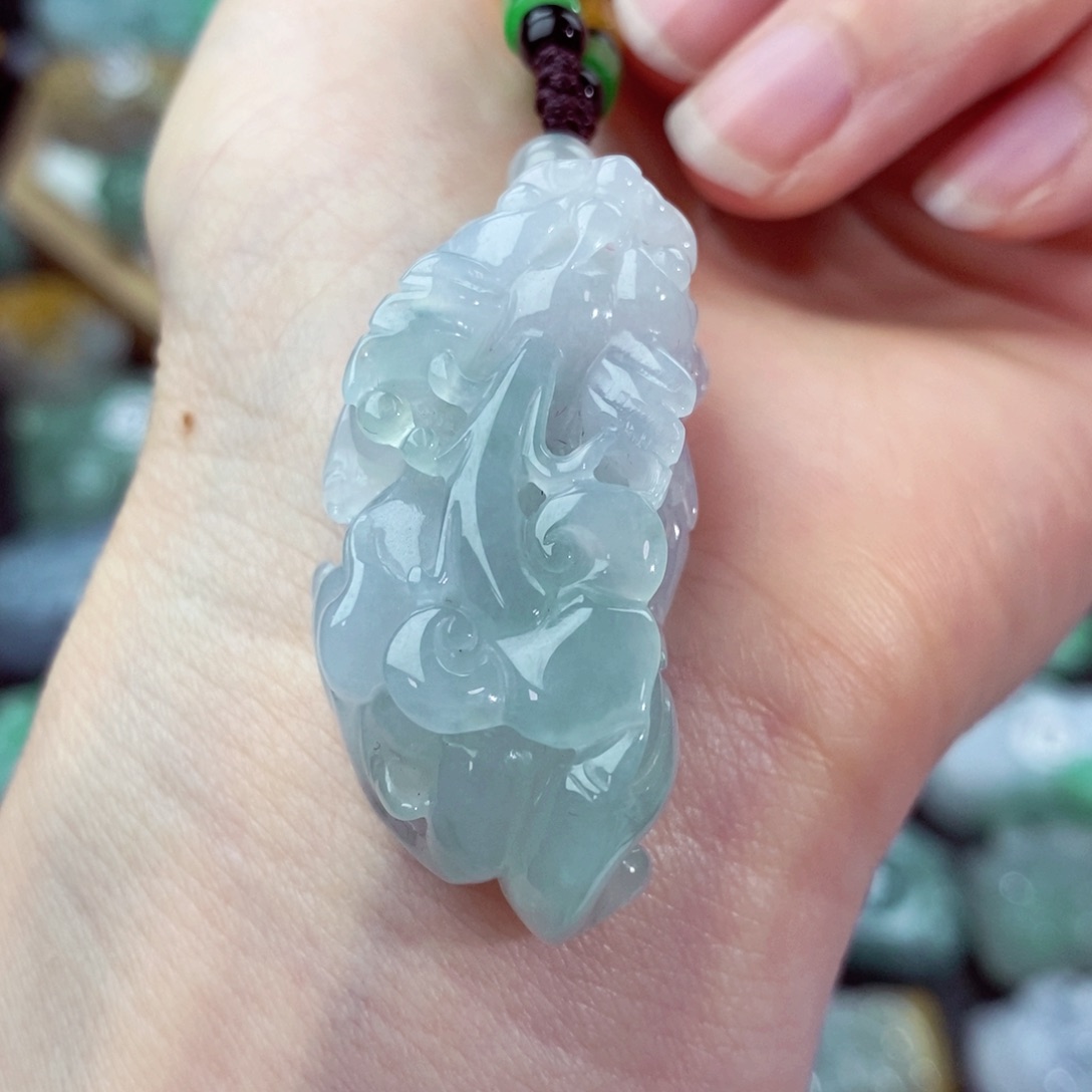 翡翠颈饰未镶嵌天然