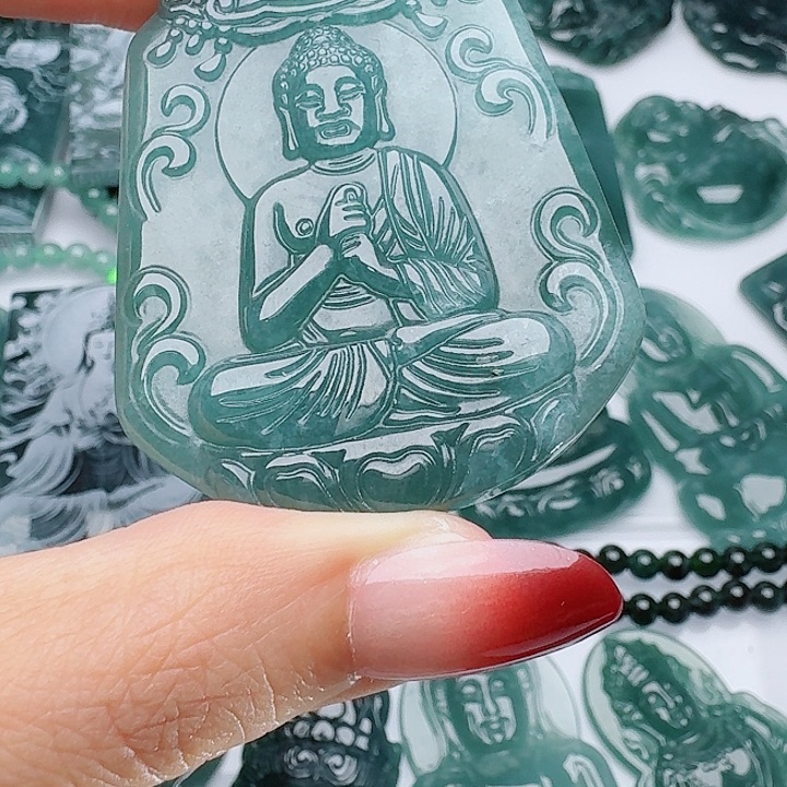颈饰未镶嵌翡翠多样性发其一