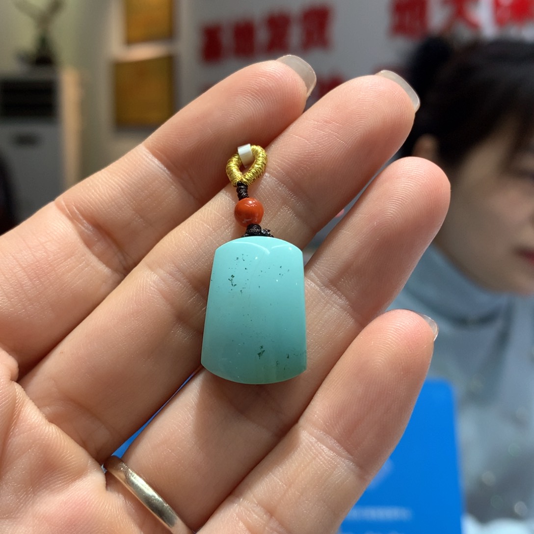 绿松石配饰未镶嵌