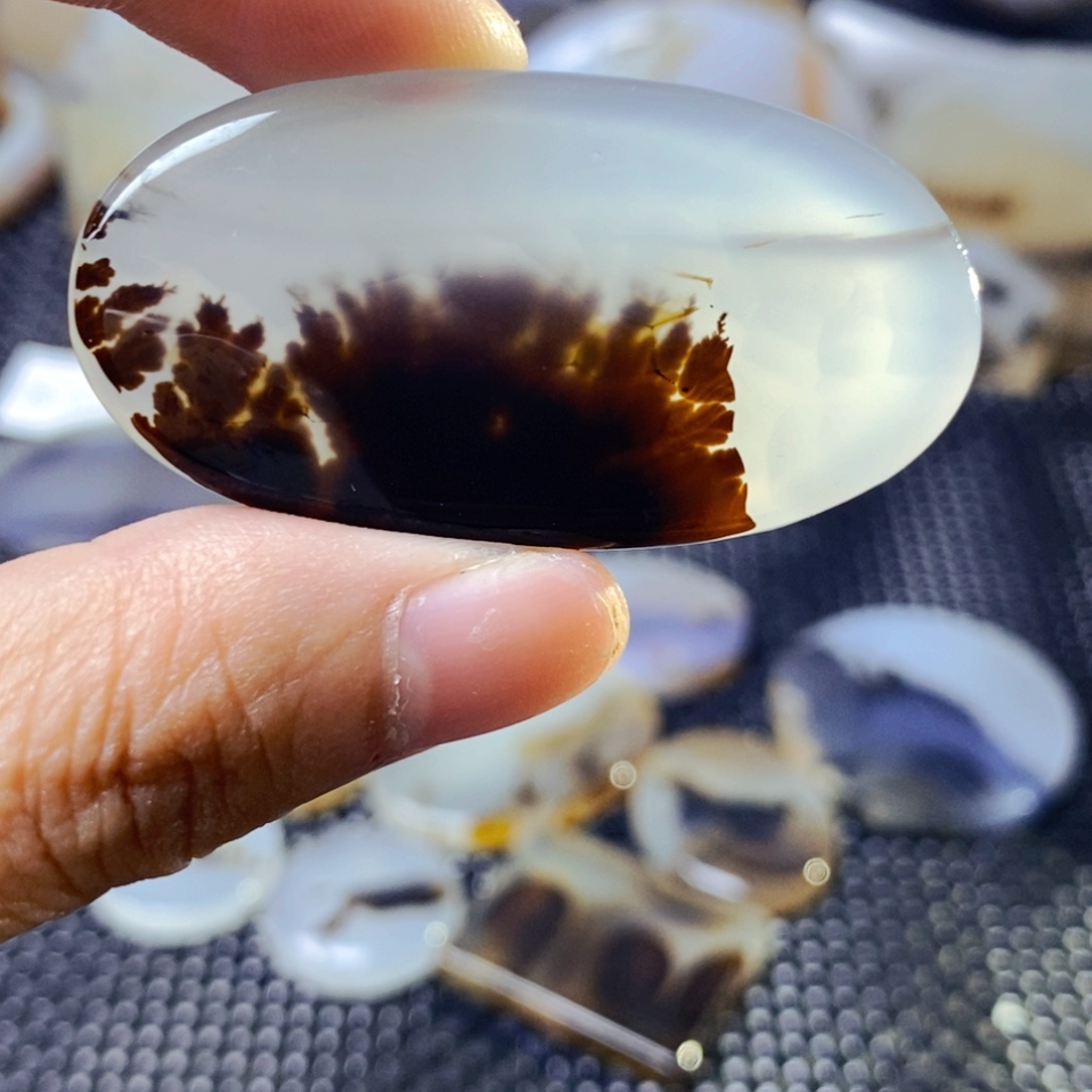 未镶嵌玛瑙/玉髓珠宝奇石