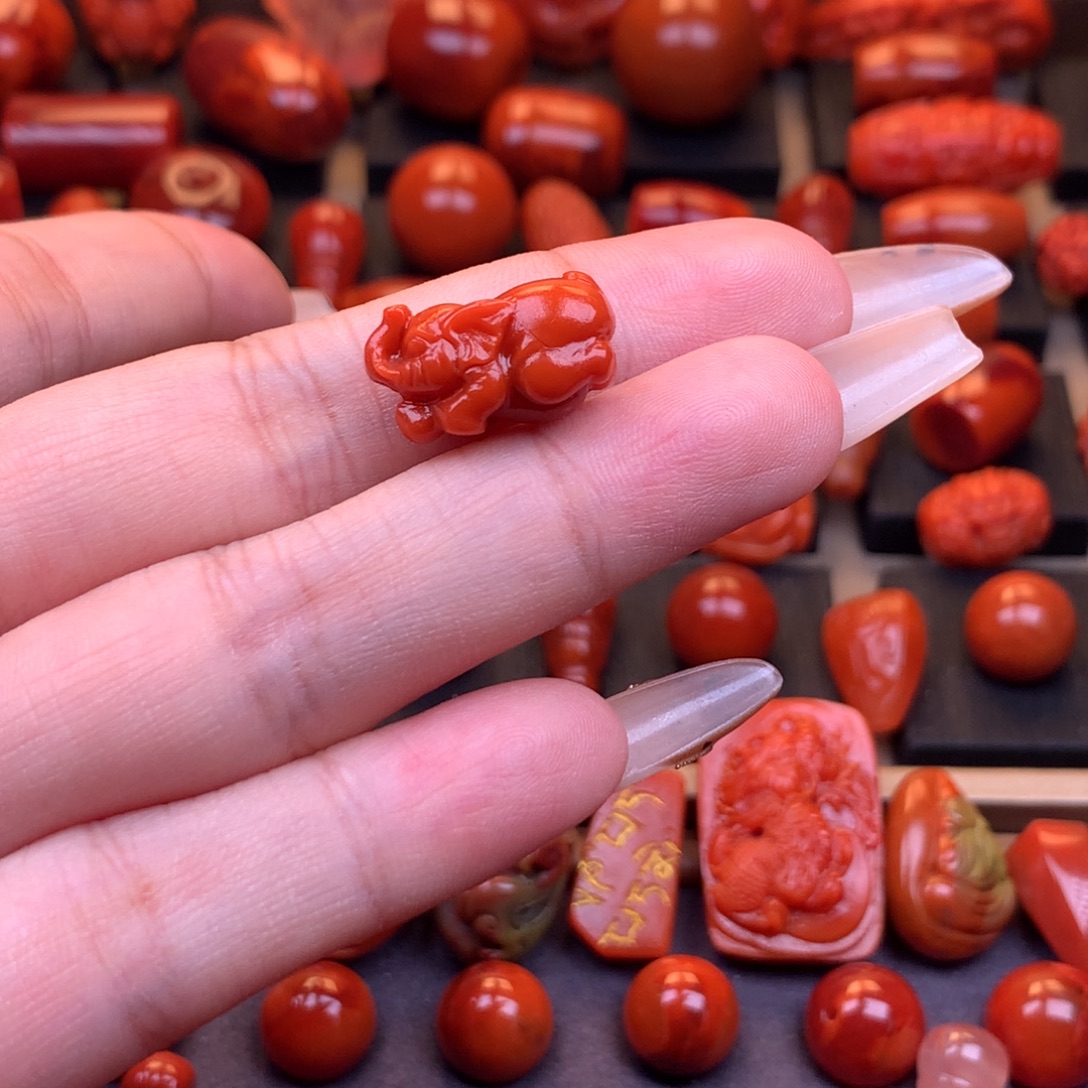 南红玛瑙未镶嵌精工象神18mm