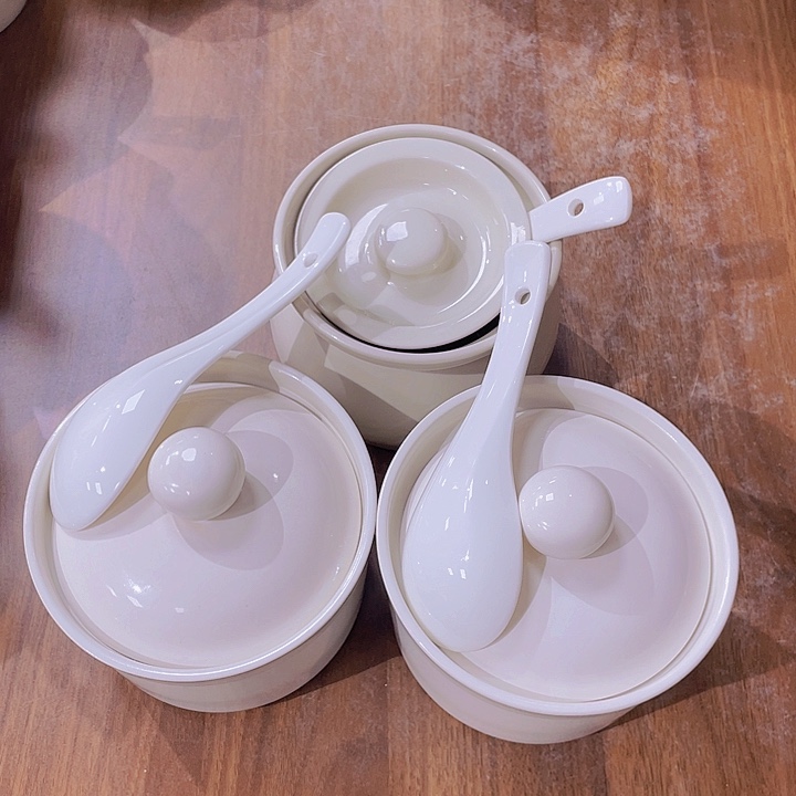 白瓷餐盘餐盘餐盘