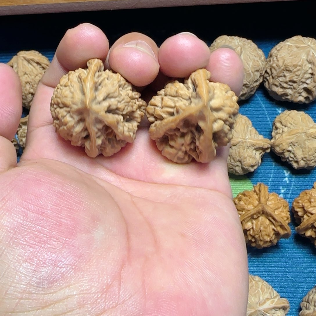 文玩核桃吊坠全品官帽夹角