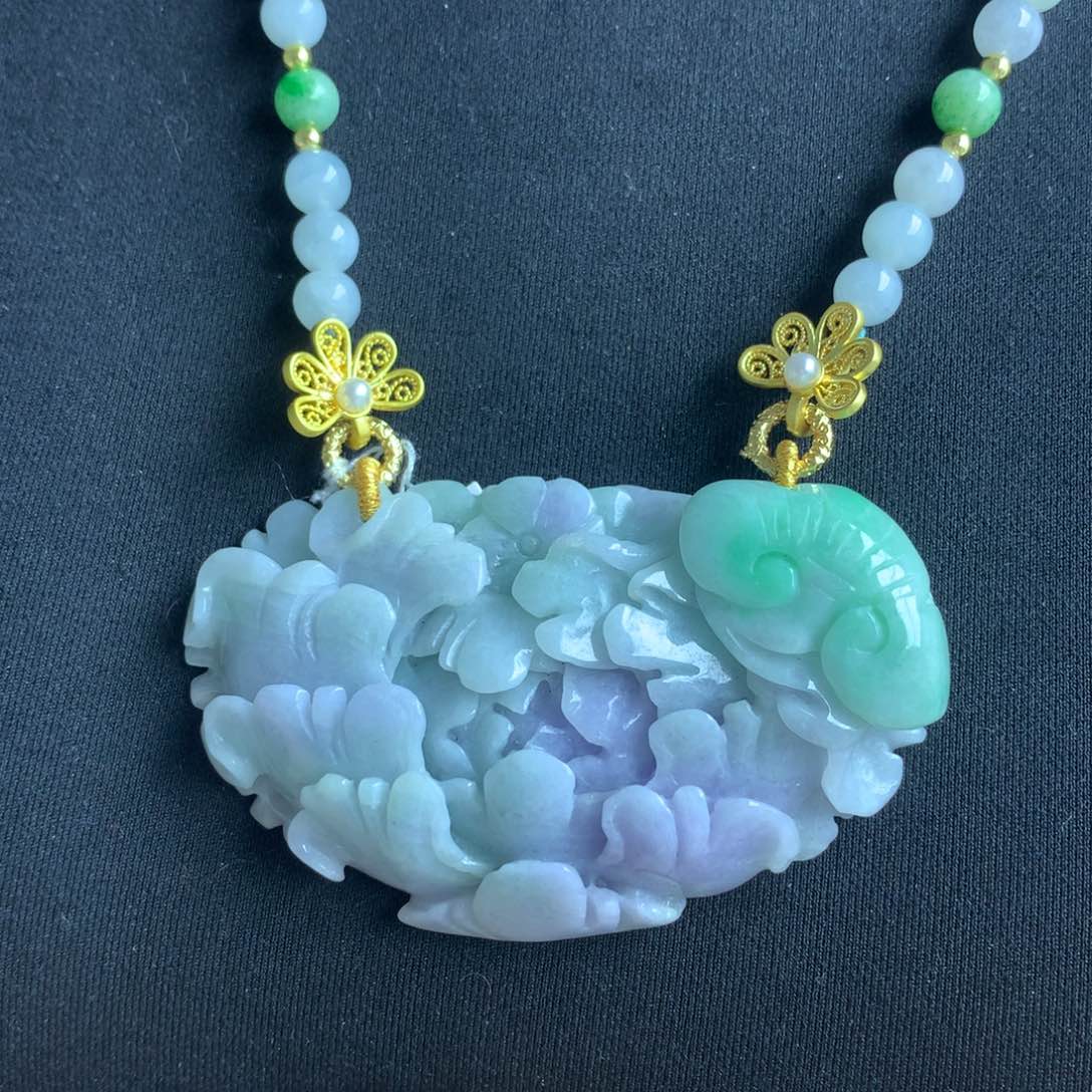 翡翠颈饰未镶嵌翡翠