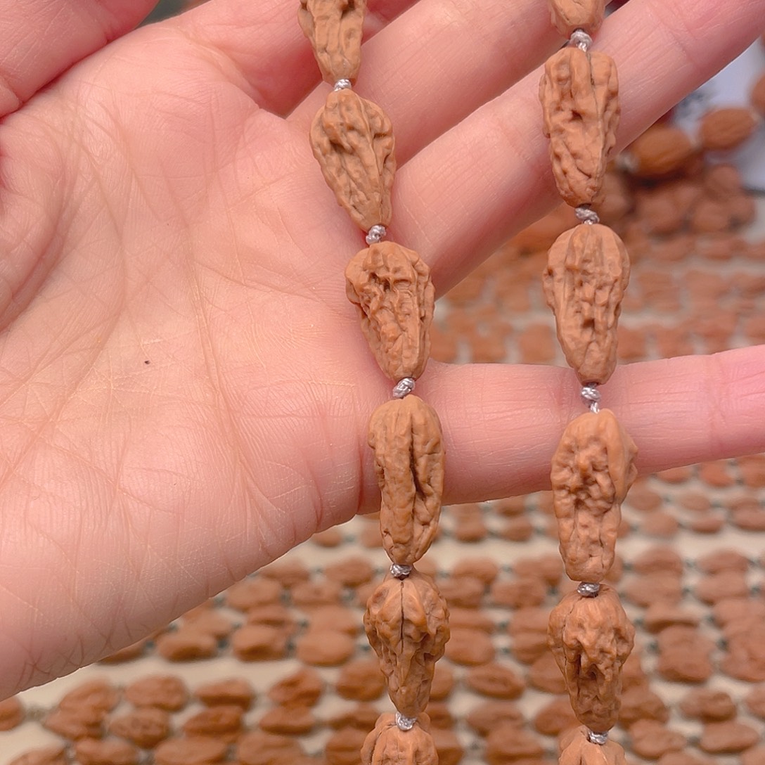 布***帘文玩核桃吊坠异形