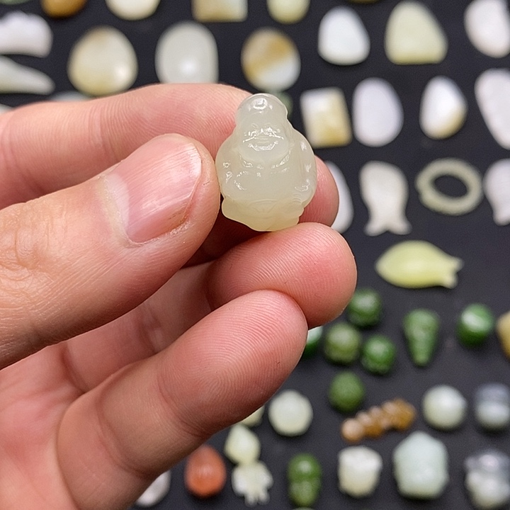 和田玉颈饰未镶嵌我***i