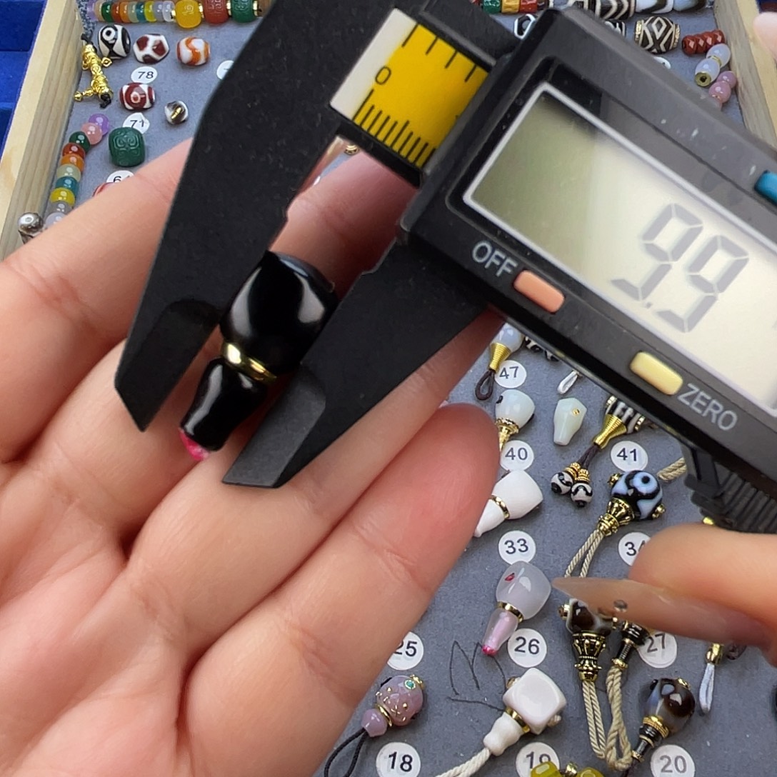 玛瑙/玉髓未镶嵌饰品