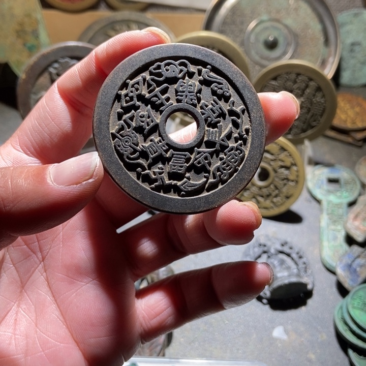 一****铜现代工艺品仿制品