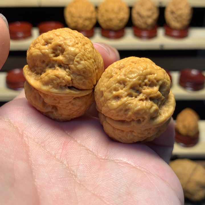 春***里把件文玩核桃36魔鬼蛙