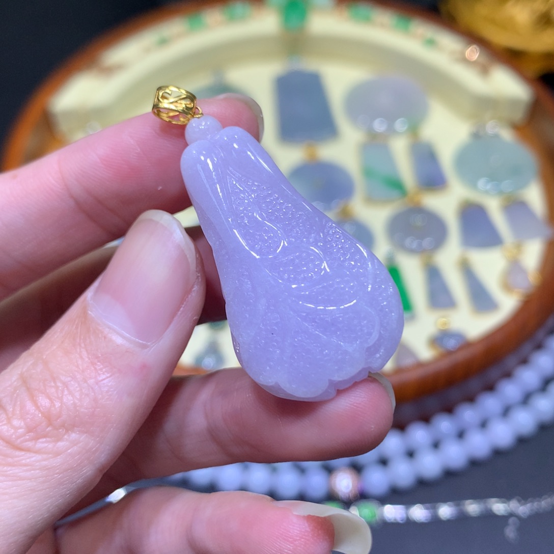 翡翠吊坠(不含链)18K金镶嵌