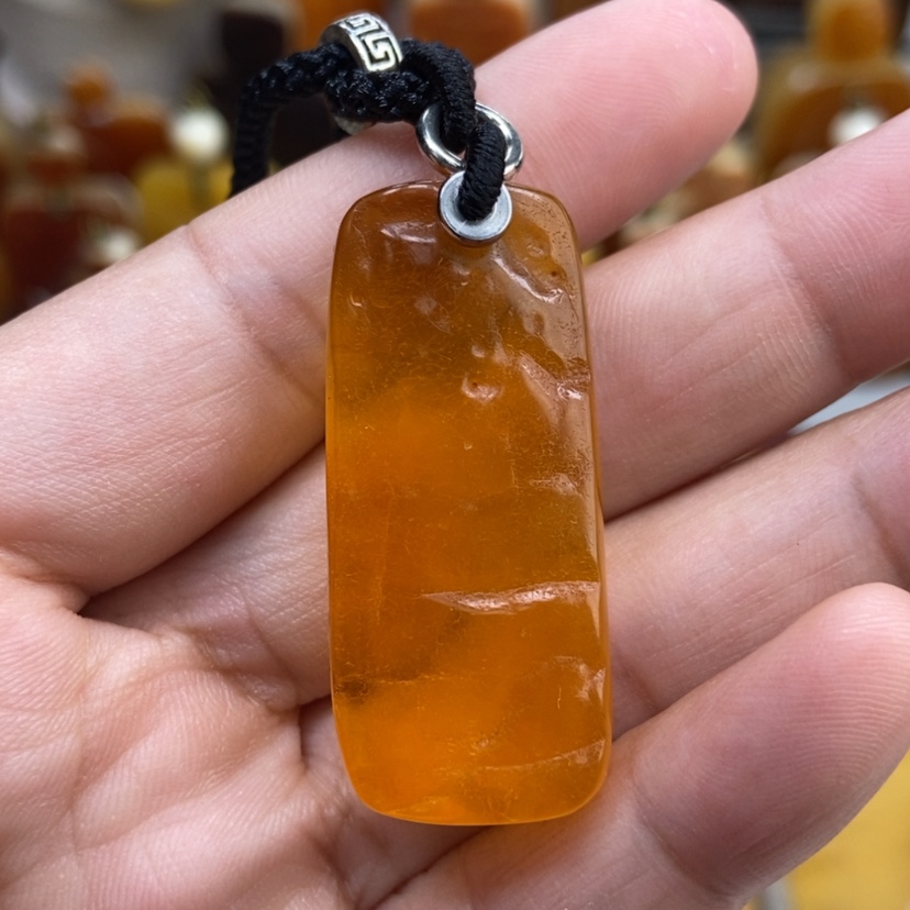 【闪购商品】琥珀颈饰未镶嵌