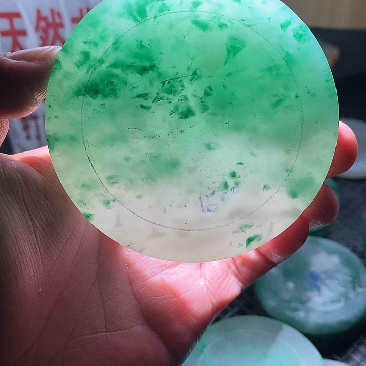 定制石英质玉（非洲翠）摸****…