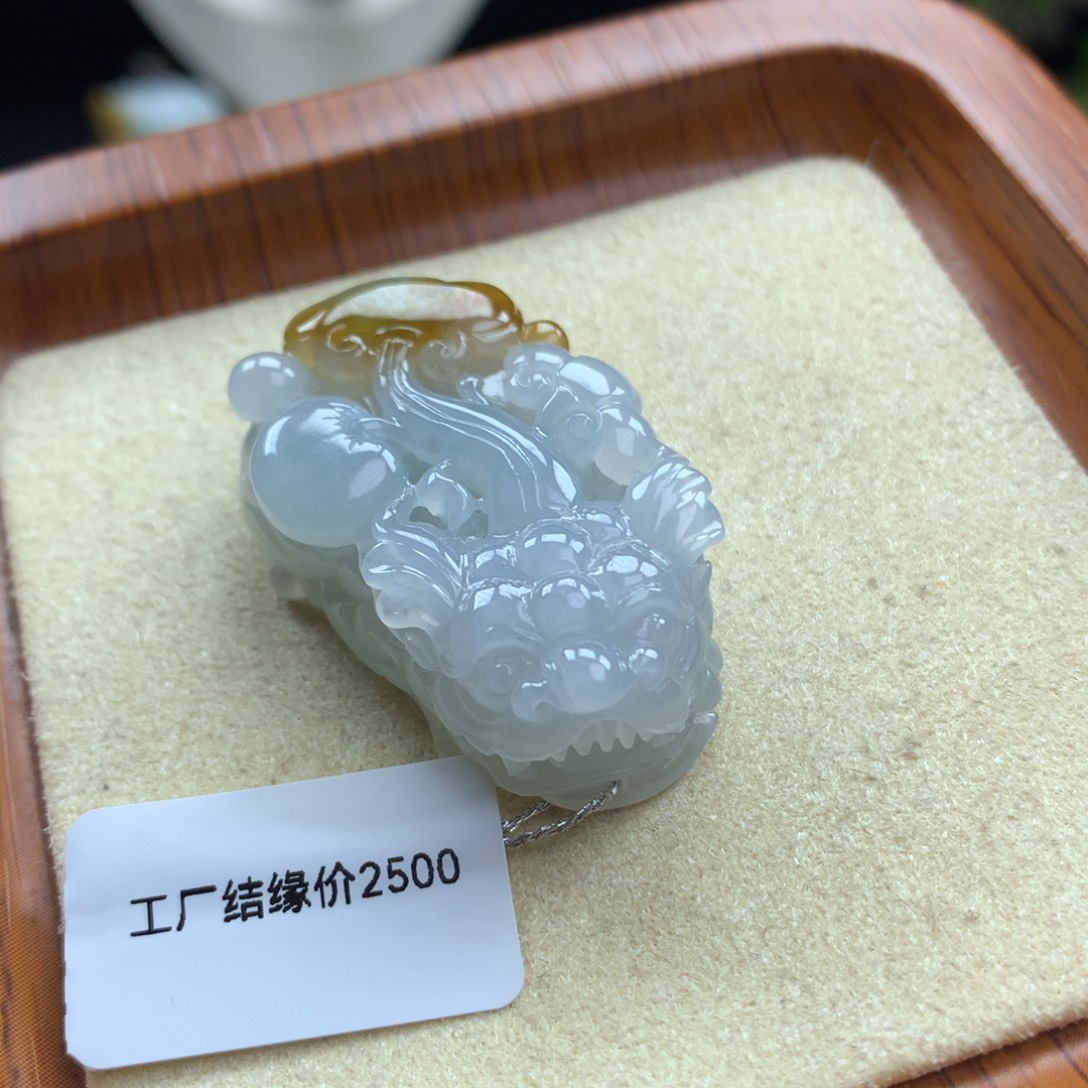 翡翠未镶嵌颈饰翡翠貔貅9