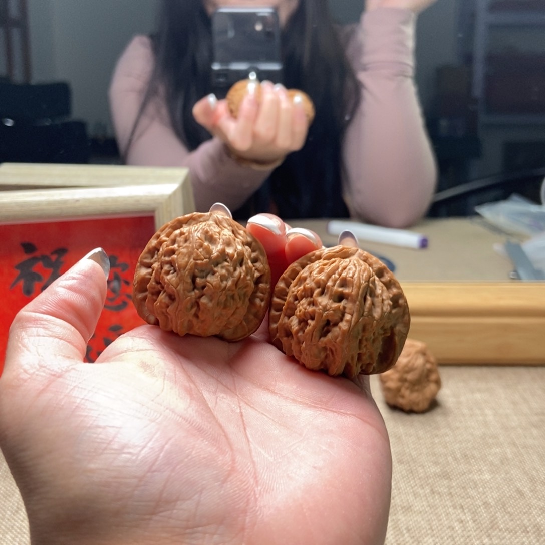文玩核桃吊坠白狮子1