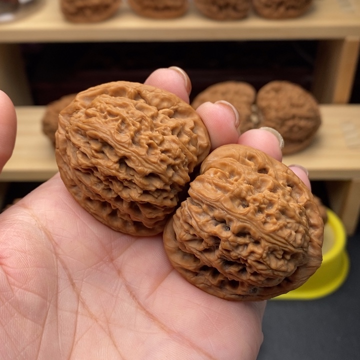 吊坠文玩核桃三角全家福39尺1004