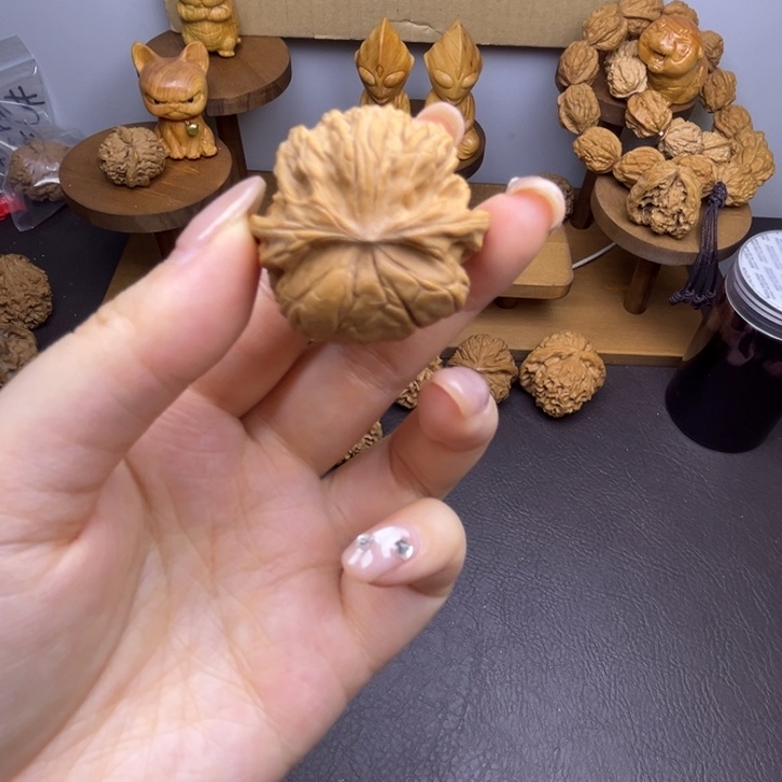 不***侠桃核吊坠蛇头单只异型有瑕