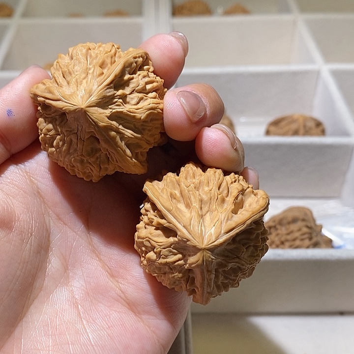 文玩核桃吊坠等***?38尺寸文山三棱 750米