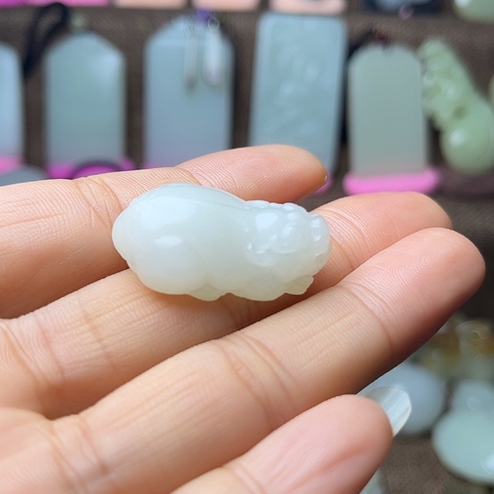 和田玉（糖玉）未镶嵌颈饰