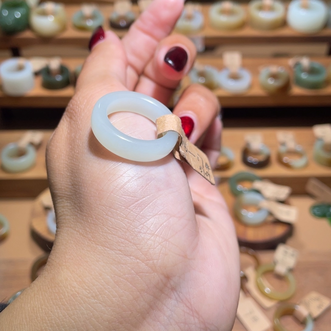 和田玉戒指未镶嵌17.9