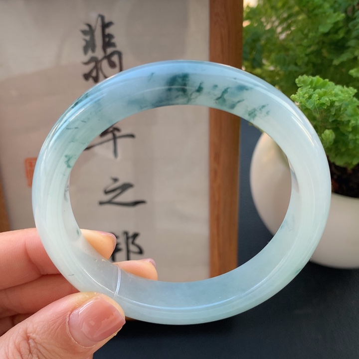翡翠手镯未镶嵌翡翠手镯57