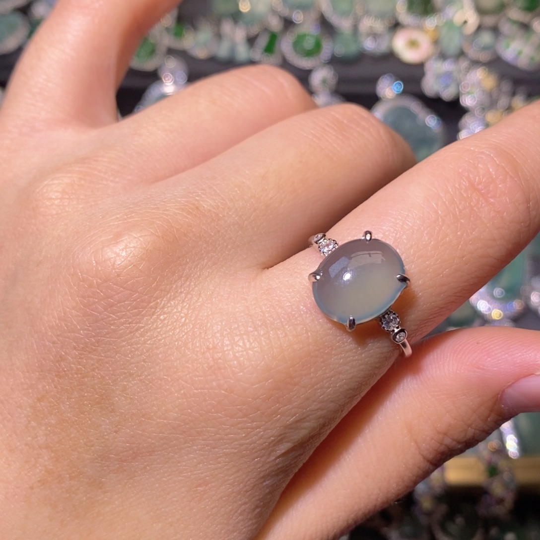 啾***啾翡翠银S925镶嵌颈饰