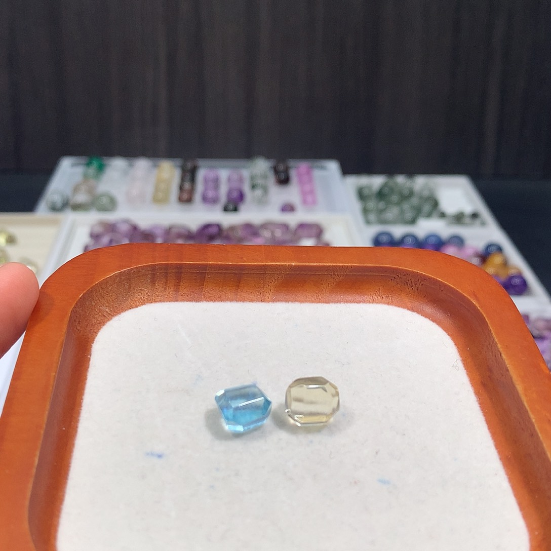 未镶嵌珠宝半成品水晶海蓝宝随行打孔定制不退换40 19