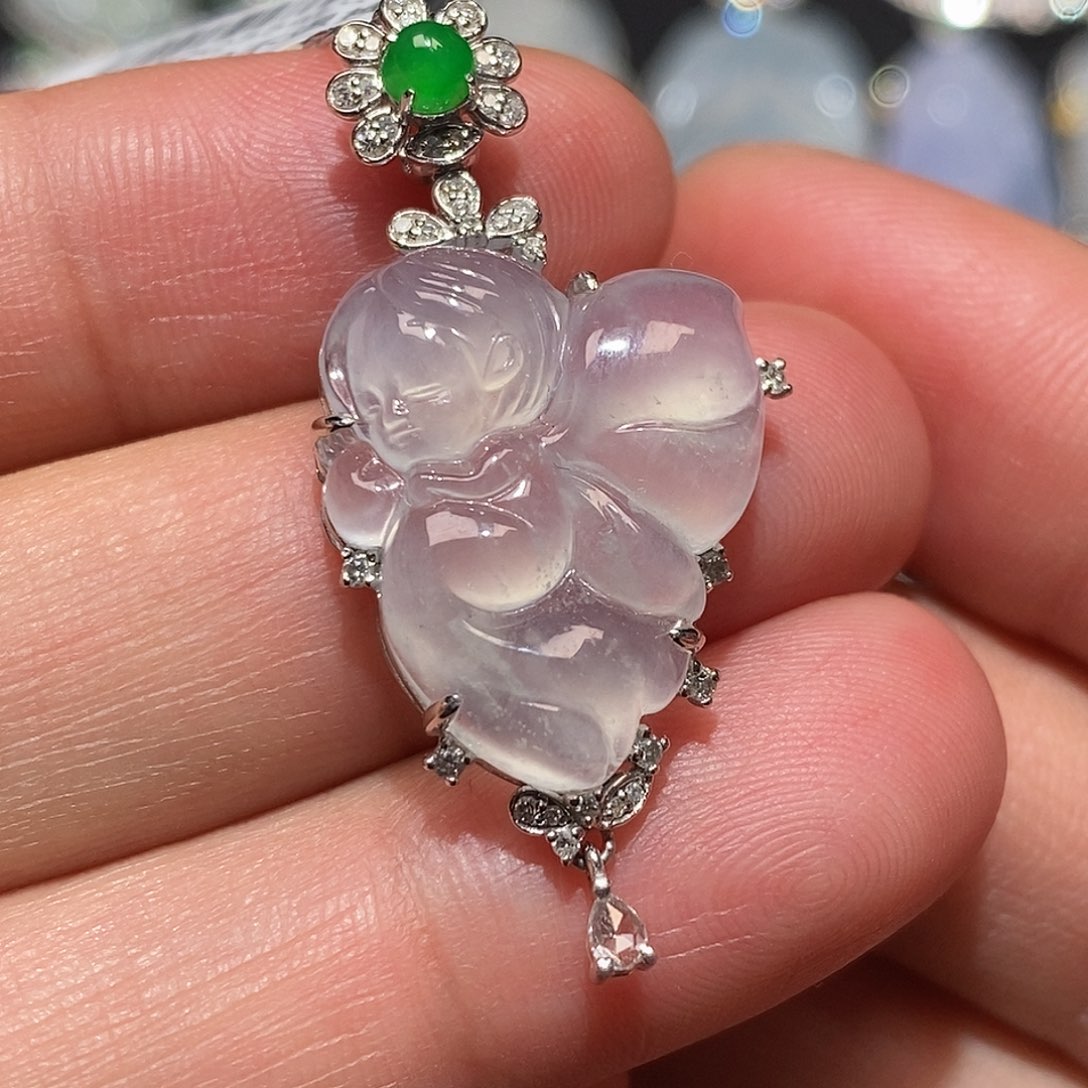 翡翠18K金镶嵌颈饰蝴蝶仙子