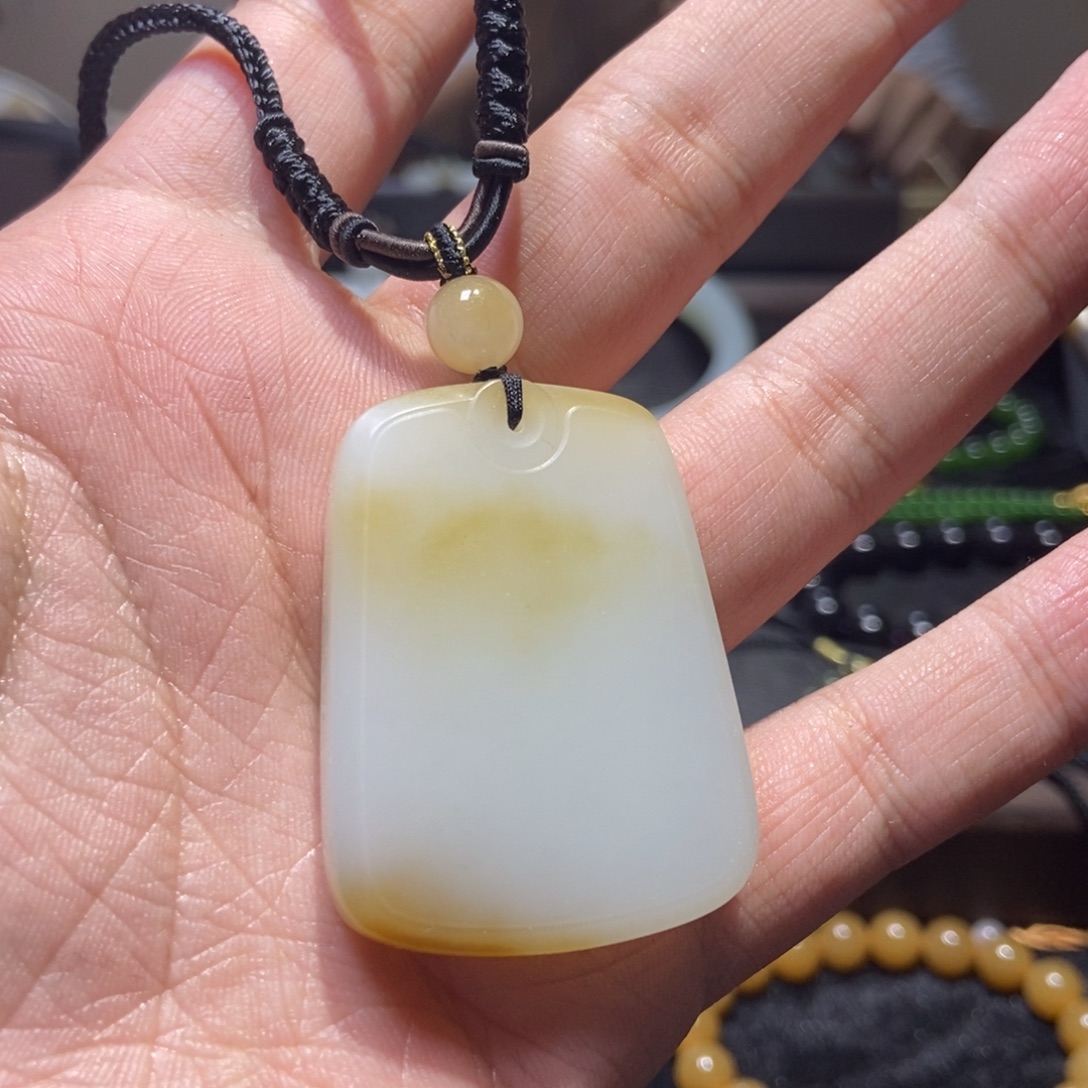 和田玉未镶嵌吊坠(不含链)