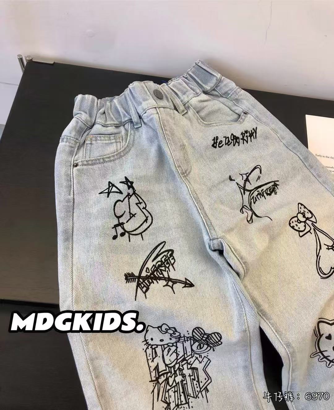 【豪宝贝】2025春夏款kt涂鸦印花牛仔裤6970