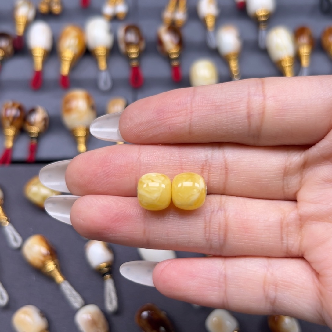 琥珀未镶嵌裸石9.5mm