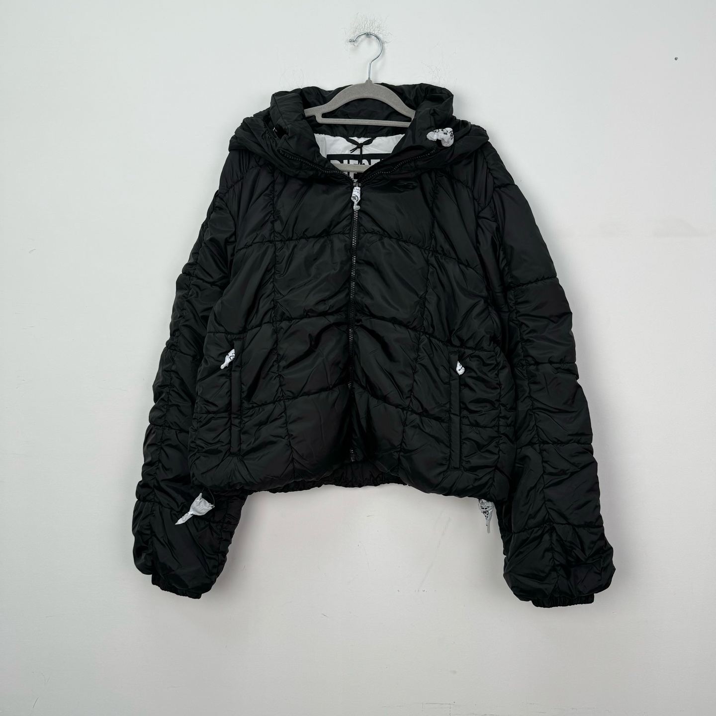 未使用 Diesel 全新Diesel连帽棉服