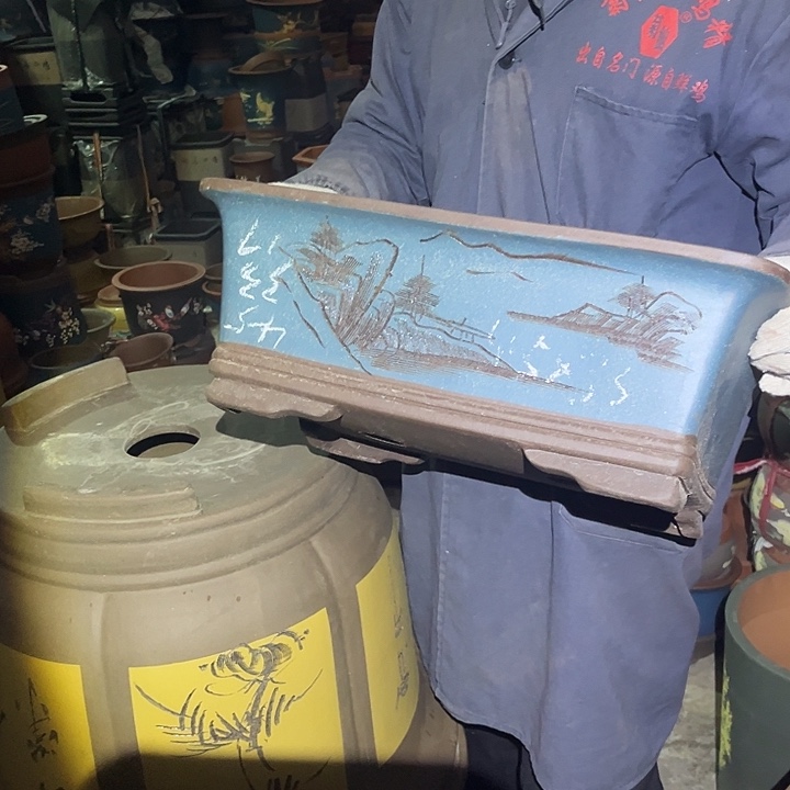 紫砂紫砂花盆和一